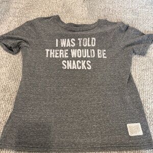 Retro brand - graphic tee